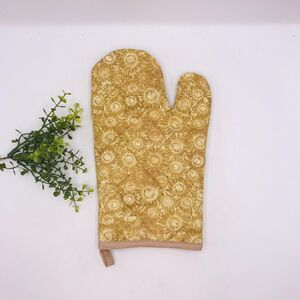 Oven Mitt: Neutral Tan Floral Baking Mitt Gift Cottage
